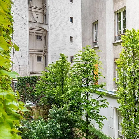 Guestready - A Picturesque In * Paris